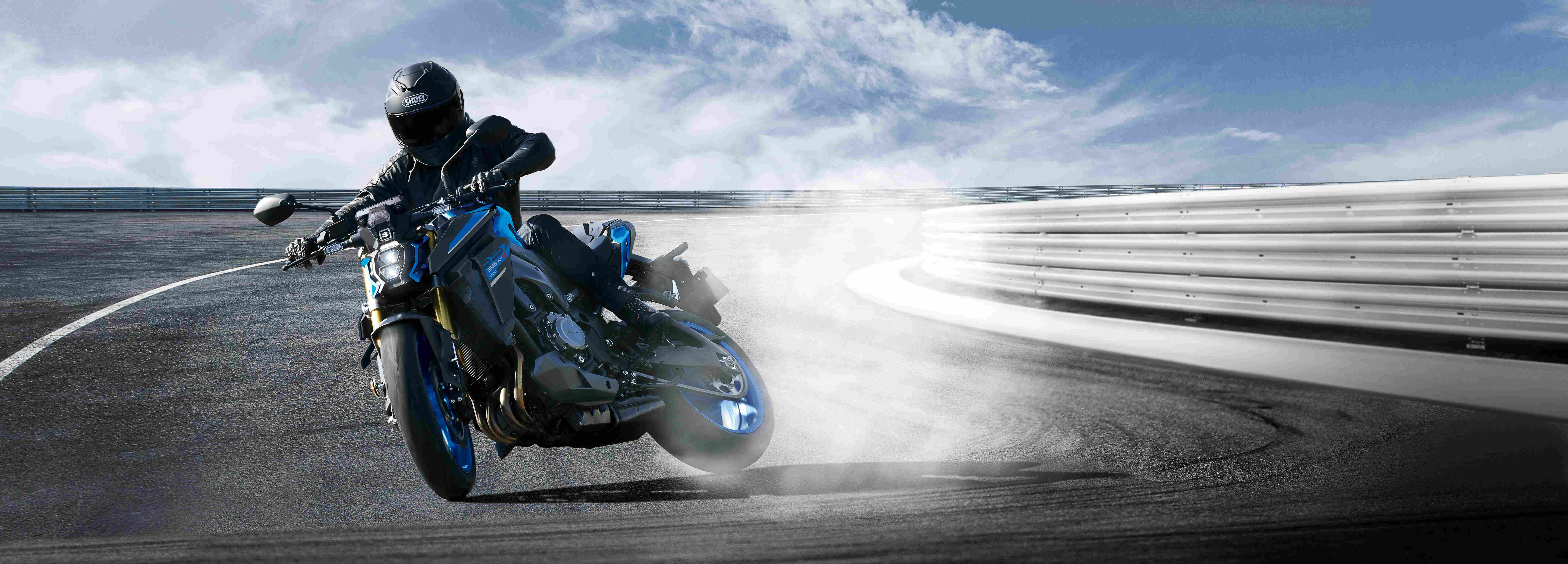 Suzuki GSX-S1000 ganha novas cores para a versão 2026/2027